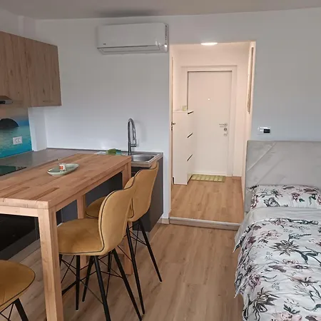 Coco Apartman *